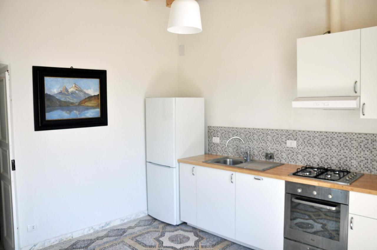 Villa Lucia Home Holiday 卡罗达诺英弗雷 外观 照片